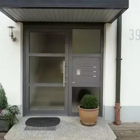 Eingangstüre