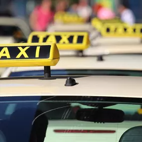 Bild von Taxi, Großraumtaxi bis zu 8 Personen