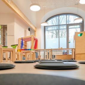 Kita Glühwürmchen Bremen  pme Familienservice Lernwelten Kinderbetreuungseinrichtung Eltern und Kind räumlichkeiten pikler pädagogik freundliches ambiente