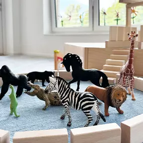 Kita Entdeckerzwerge
Schloß Holte-Stukenbrock 
pme Familienservice
global education