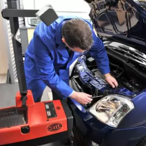 Bild von Peter Kästl Autolackiererei & Kfz Werkstätte