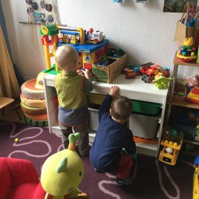 Spielspaß drinnen und draußen. Kleine Gruppen. max. 5 Kinder. Tagesmutter Andrea in Erfurt, Thüringen. Kinderbetreuung ab einem Alter von 3 Monaten.