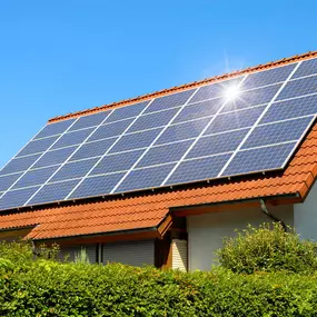 Solaranlagen: Die Sonne ist eine unerschöpfliche Energiequelle, die immer mehr an Bedeutung gewinnt. Gerade in Zeiten steigender Energiepreise und wachsendem Umweltbewusstsein sind Solaranlagen eine effiziente und nachhaltige Lösung. Ob Photovoltaik zur Stromerzeugung oder Solarthermie für Warmwasser und Heizungsunterstützung - wir sind Ihr kompetenter Partner in der Region. Von der Beratung über die Planung bis hin zur Installation und Wartung: Bei uns erhalten Sie umfassende Leistungen aus ein