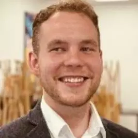 DEVK Agentur Nikolei Kaltenhofer in Berlin - Dennis Besel