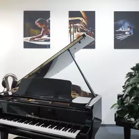 Mit unserem C. Bechstein Vario System können Sie ungestört auf Ihrem Akustischen Klavier oder Flügel üben.