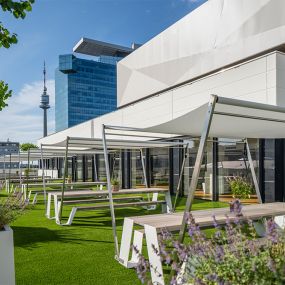 Rooftop Terrasse (c) IAKW-AG, Ludwig Schedl