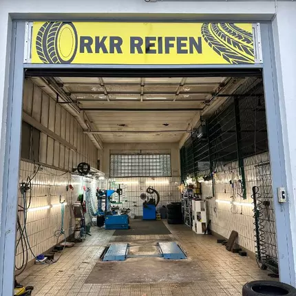 Logótipo de RKR Reifen