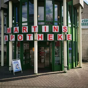 Aussenansicht der Martins-Apotheke