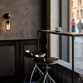 You can see and of course taste the passion and expertise of our barista right down to the milk foam. Our coffee beans are sourced from Coffee Circle, a Berlin-based social enterprise.

On the first floor of our café, you can enjoy the lovingly prepared desserts and hot drinks in a relaxed atmosphere. You can also sit outside with a view of the Forum on Museum Island or the hustle and bustle of Oranienburger Straße.