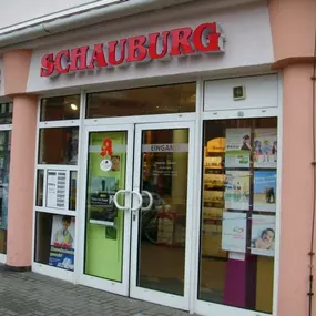 Aussenansicht der Schauburg Apotheke