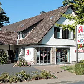 Aussenansicht der Apotheke Groß Schneen