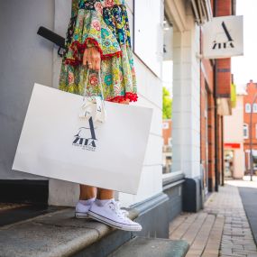 Azita Fashion Boutique - Shopping Tüte
