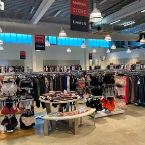 Peek&Cloppenburg Outlet Store Oststeinbek