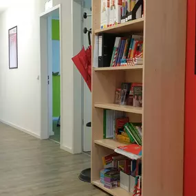 Neubiberg Flur und Wartebereich