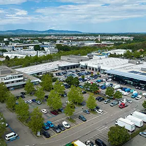 Mercedes-Benz Zentrum Freiburg Außenansicht