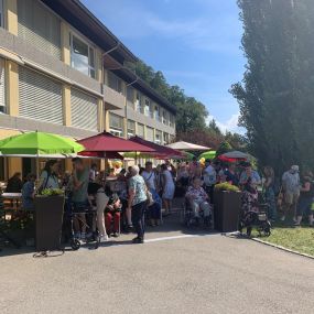 Stiftung Alters- Pflegeheim Riedacker  -Tag der offenen Tür mit vielen Gästen