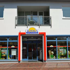 Aussenansicht der Sonnen-Apotheke