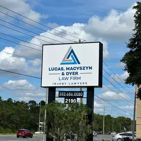 Lucas, Macyszyn & Dyer Law Firm