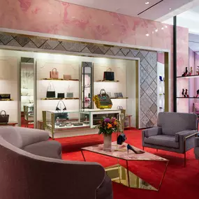 Bild von Christian Louboutin  Honolulu