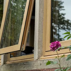 Our flush casement windows have been specially crafted with traditional style in mind, but with the added benefit of modern design technology.