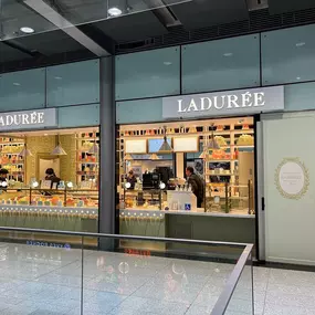Bild von Ladurée Saint Lazare