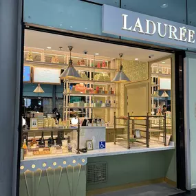 Bild von Ladurée Saint Lazare