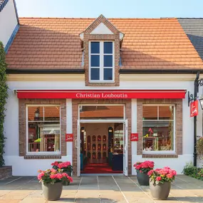 Bild von Christian Louboutin  La Vallée Village