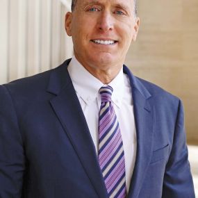 Robert K. Weinberg is a highly experienced former prosecutor who has handled over 5,000 cases and over 100 jury trials.
