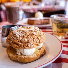 Profiterole géante