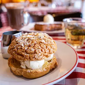 Profiterole géante