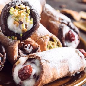 Holy cannoli - you’re in for a treat. Try Italian dessert favorites like the popular cannoli or zeppole, a deep-fried dough ball that can be filled with Nutella or chocolate at Jersey Eats at The LINQ