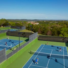 Bild von The Hills Country Club - Sports Complex (formerly known as World of Tennis)