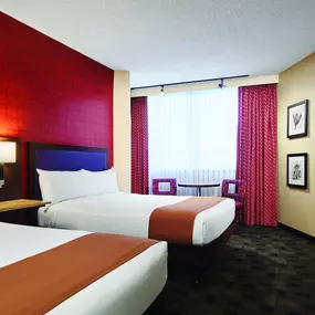 Harvys Lake Tahoe mountain-tower-value-room-2-queens-4csm. Elevate your adventure at Harveys Lake Tahoe, the very first casino hotel built on the South Shore.