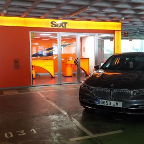 Sixt Alquiler de Coches en el aeropuerto de Ibiza