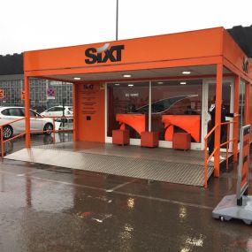 Sixt Alquiler De Coches Y Furgonetas  en el Aeropuerto El Prat