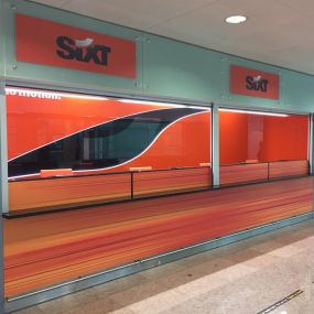 Sixt Alquiler De Coches Y Furgonetas en el Aeropuerto El Prat