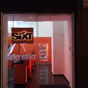 Sixt Alquiler De Coches y Furgonetas en Plaza De España