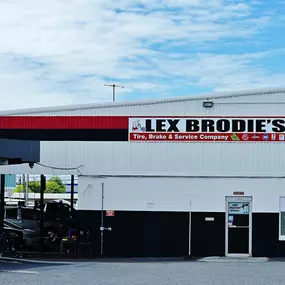 Bild von Lex Brodie’s Tire, Brake & Service Company