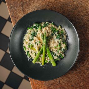 Asparagus, pea & spinach risotto, lemon, parsley