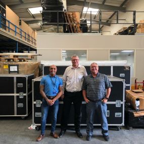 Omni Logistics London warehouse team members