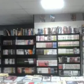 libreria-nemesis-exhibicion-libros-03.jpg