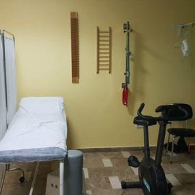 centro-de-fisioterapia-fisiosalud-cama-03.jpg