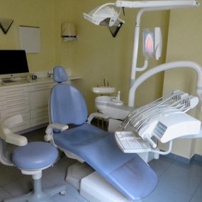 dr-felix-izquierdo-clinica-dental-merida-gabinete-04.jpg