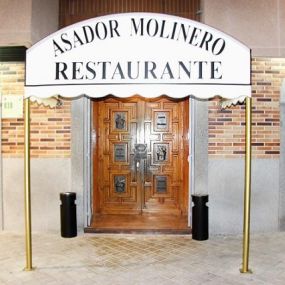 restaurante-asador-molinero-carne-cruda-fachada-01.jpg