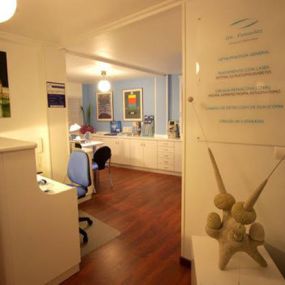 clinicas-dr_-fandino-recepcion-02.jpg
