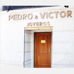 PEDROVICTORJOYEROS_FACHADA.jpg