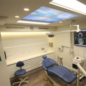 clinica-dental-julian-y-valderas-consultorio-04.jpg