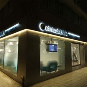 clinica-dental-julian-y-valderas-fachada-01.jpg
