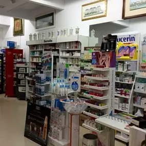 FARMACIA-RUIZ-CASARES-SANTANDER-interior-04-g.jpg