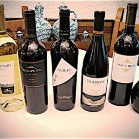 restaurante-ponchos-vinos-04.jpg